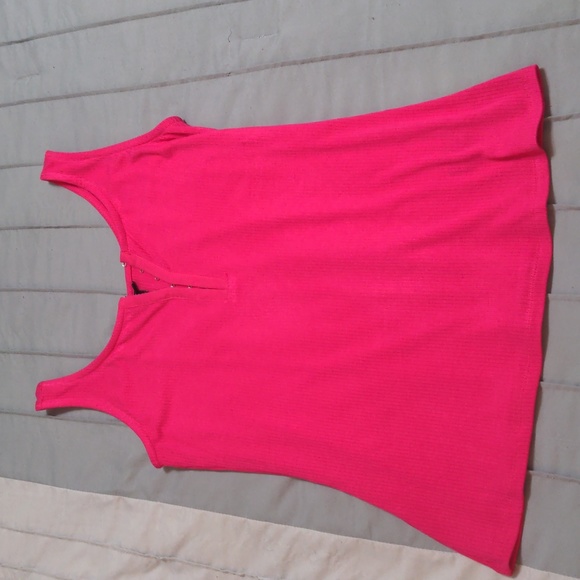 SOLD Torrid Ribbed Hook and Eye Fitted Tank Top Hot Pink  sz 0 / L NWOT - Picture 3 of 4